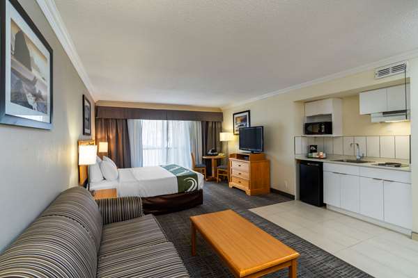  - Quality Inn Downtown Victoria