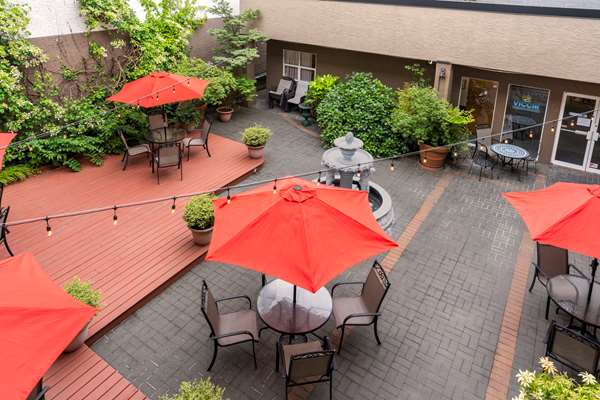  - Quality Inn Downtown Victoria