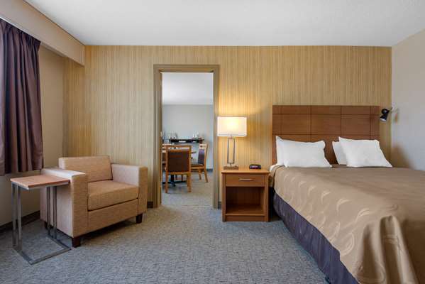 Suite - Quality Inn Downtown Sudbury