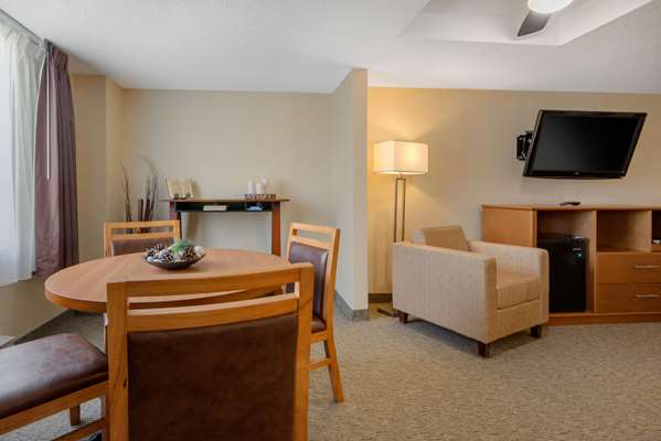 Suite - Quality Inn Downtown Sudbury
