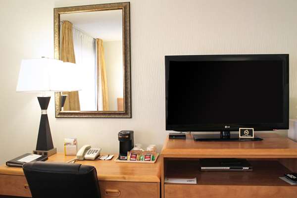  - Quality Inn Arnprior