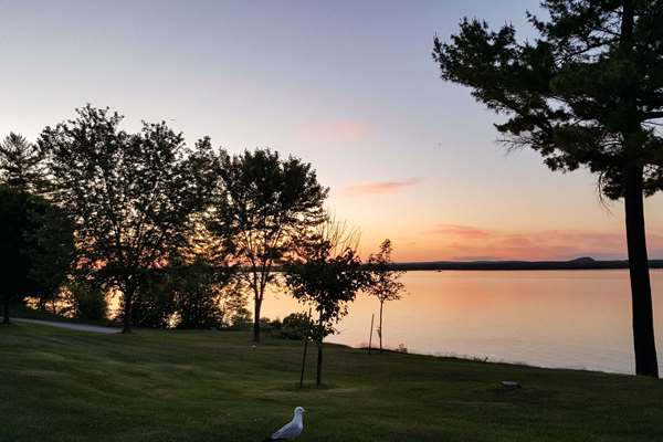  - Quality Inn Arnprior