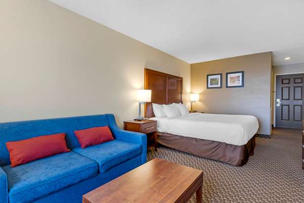  - Comfort Inn Lethbridge