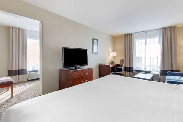 Suite - Comfort Inn Lethbridge