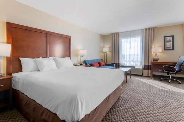  - Comfort Inn Lethbridge
