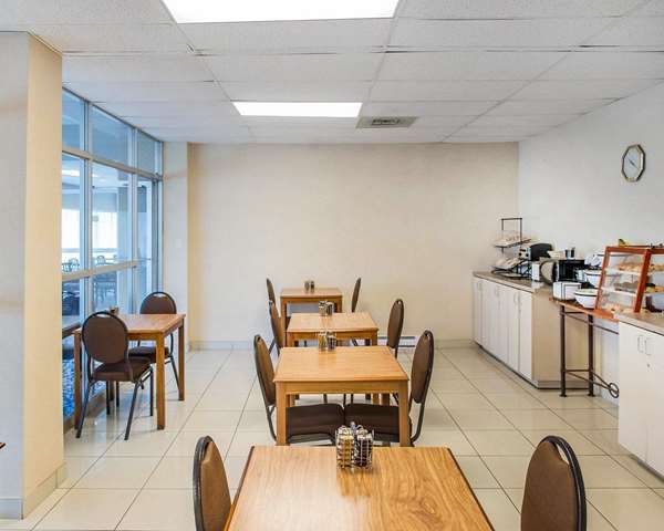 Amenities - Econo Lodge Smiths Falls