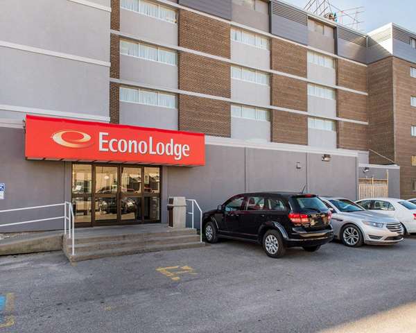 Exterior view - Econo Lodge Smiths Falls