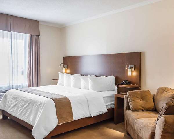  - Econo Lodge Forestville