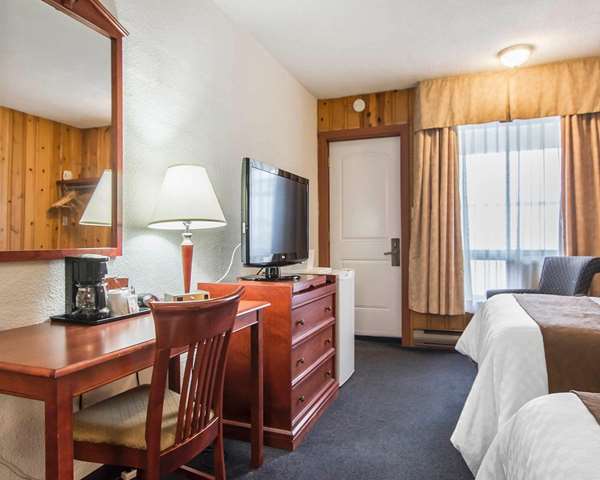  - Econo Lodge Forestville