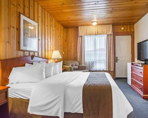  - Econo Lodge Forestville