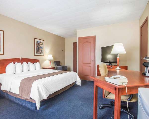  - Econo Lodge Forestville