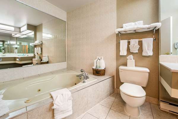 Suite - Quality Inn & Suites Gatineau
