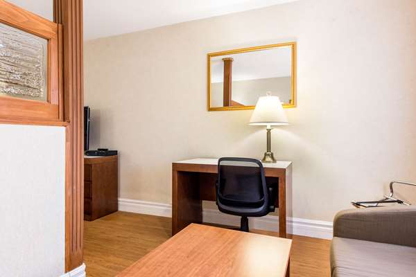  - Quality Inn & Suites Gatineau
