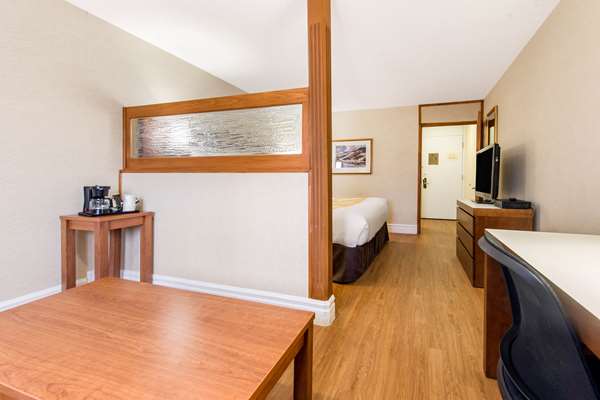  - Quality Inn & Suites Gatineau