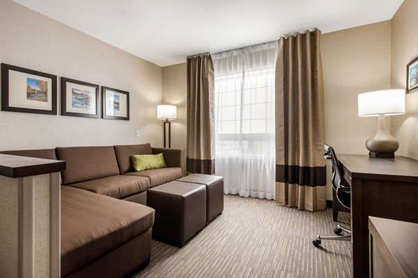  - Comfort Inn & Suites Red Deer