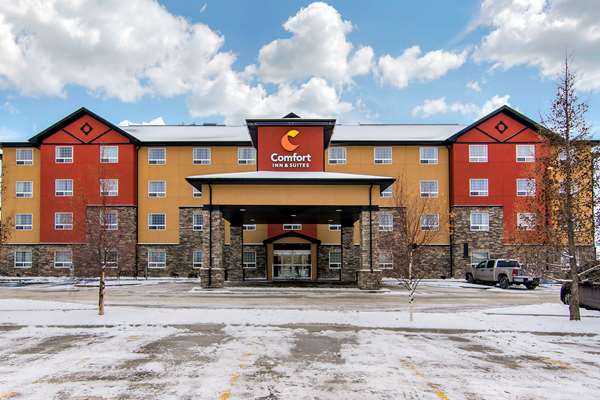 Exterior view - Comfort Inn & Suites Red Deer