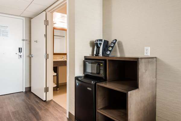  - Comfort Inn & Suites Red Deer