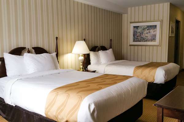  - Quality Hotel & Suites Sherbrooke