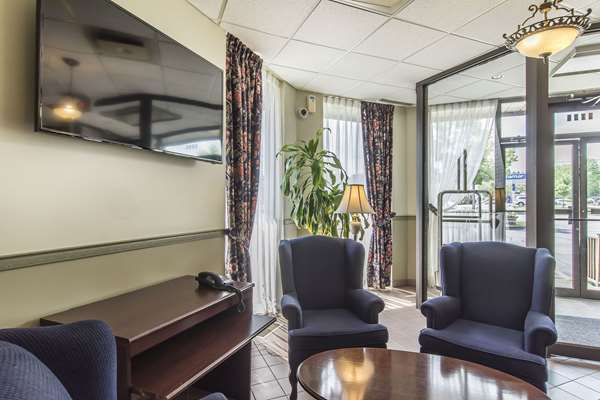  - Quality Hotel & Suites Sherbrooke