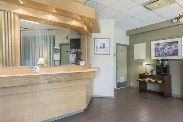  - Quality Hotel & Suites Sherbrooke