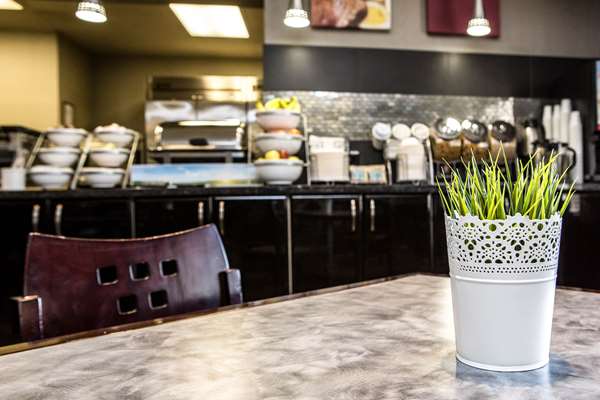 Amenities - Comfort Suites East Kelowna