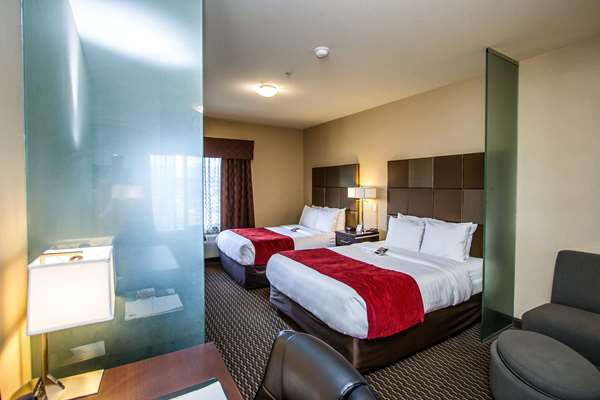  - Comfort Suites East Kelowna