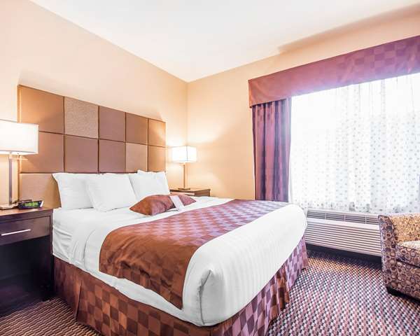  - Comfort Suites East Kelowna