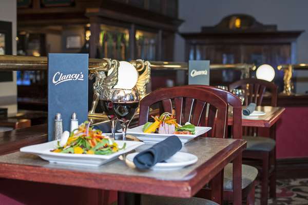 Restaurant - Comfort Inn Airport St John's