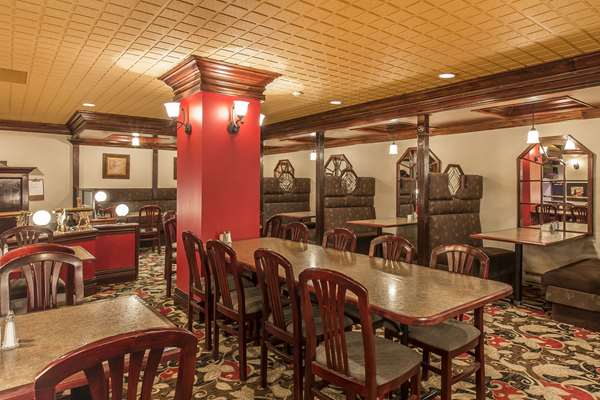 Bar - Comfort Inn Airport St John's