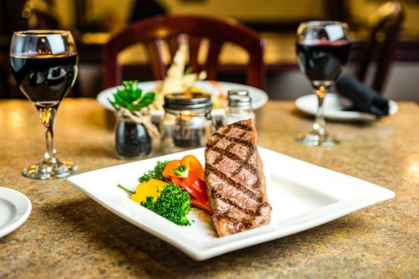 Restaurant - Comfort Inn Airport St John's