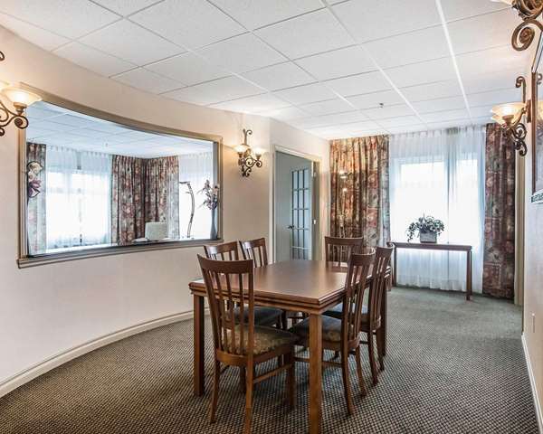  - Quality Suites Drummondville