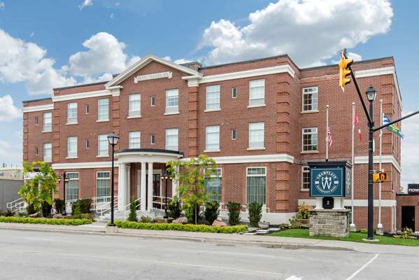 Exterior view - Champlain Waterfront Hotel Orillia