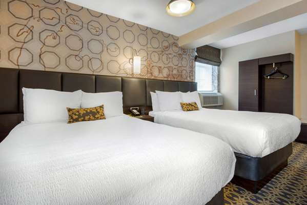  - Champlain Waterfront Hotel Orillia