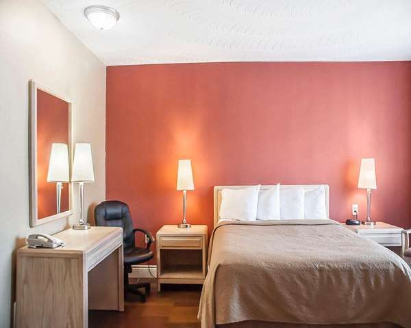  - Quality Hotel Fallsview Cascade Niagara Falls