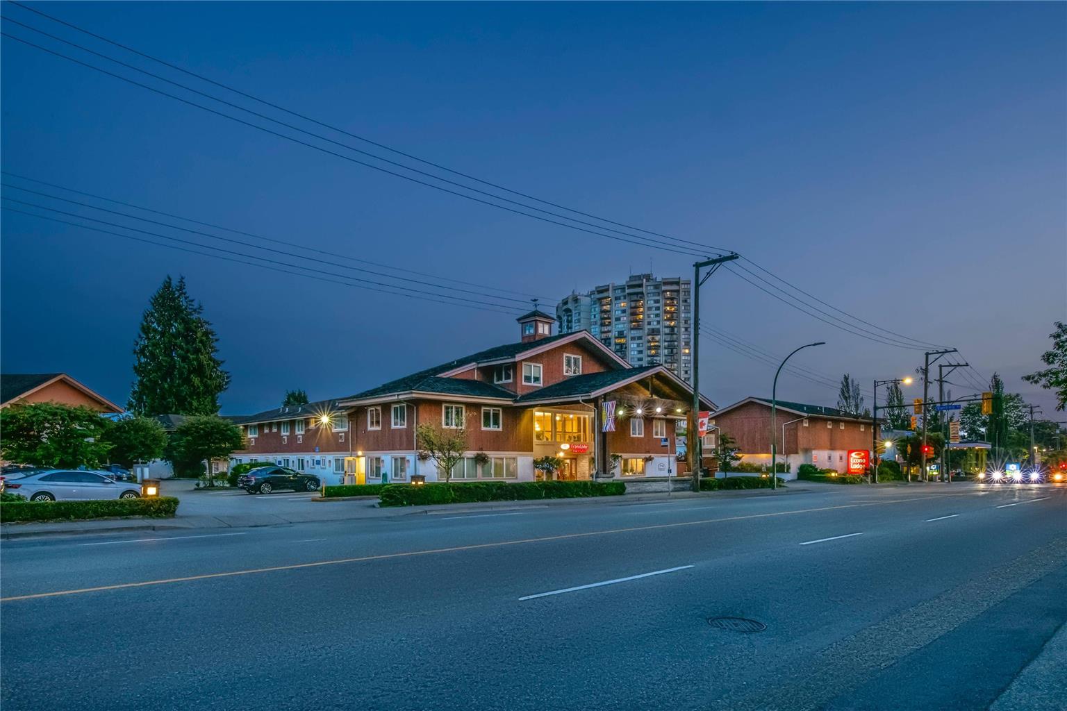 Econo Lodge Inn and Suites North Vancouver