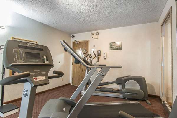 Fitness/ Exercise Room - Comfort Inn Cornwall