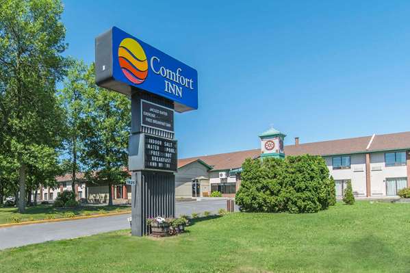 Exterior view - Comfort Inn Cornwall