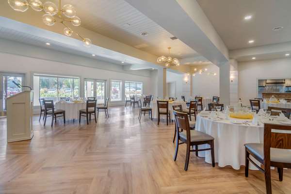  - Bayside Resort Parksville