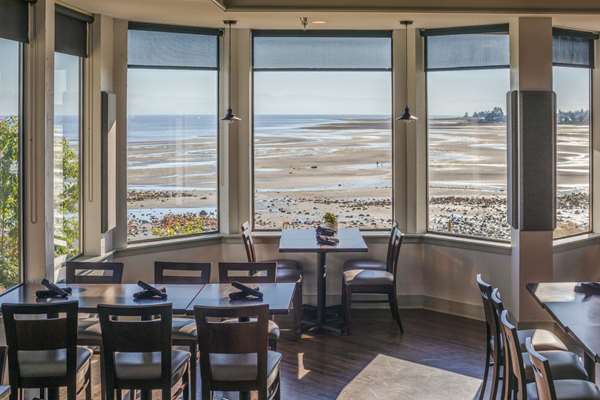 Restaurant - Bayside Resort Parksville