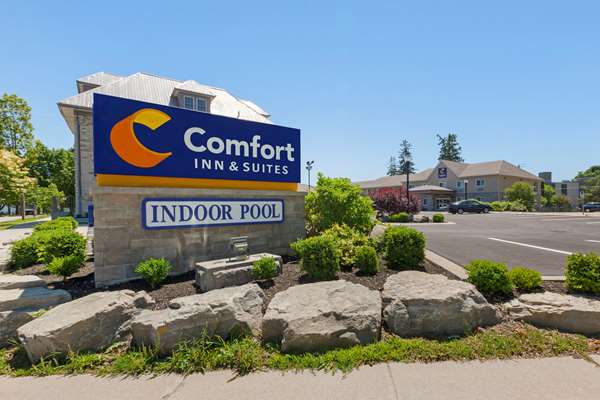 Exterior view - Comfort Inn & Suites Gananoque