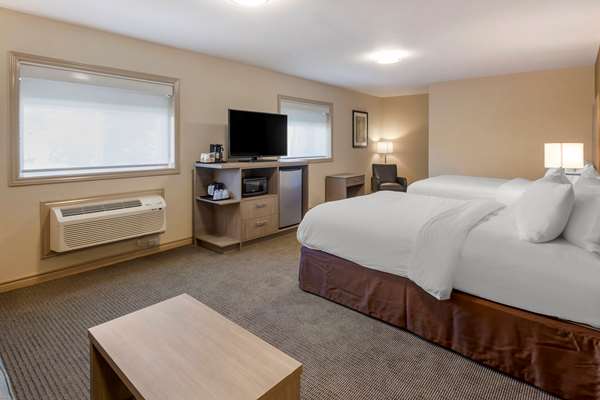 Suite - Comfort Inn & Suites Gananoque