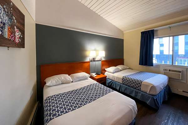  - Econo Lodge Village Calgary