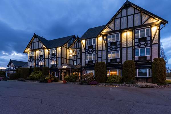 Exterior view - Quality Inn Waddling Dog Saanichton