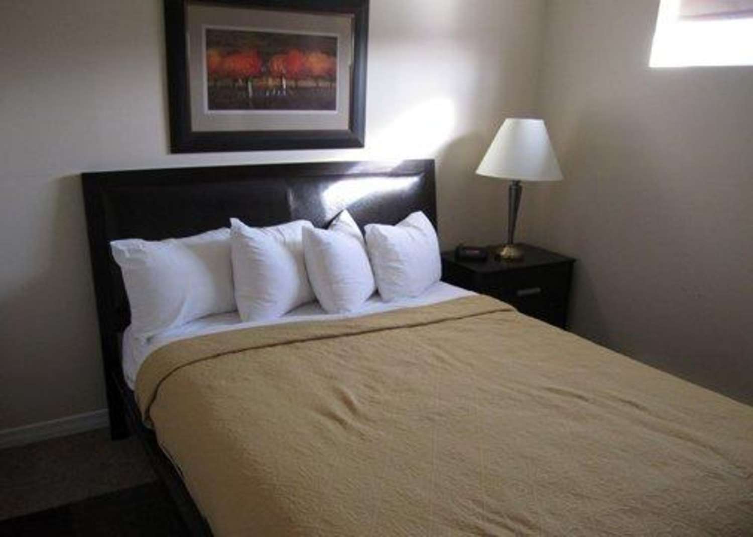 Quality Inn New Liskeard, ON See Discounts