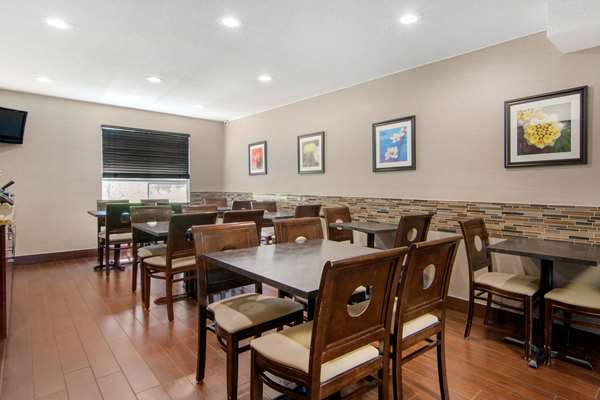 Amenities - Sleep Inn Sault Ste Marie