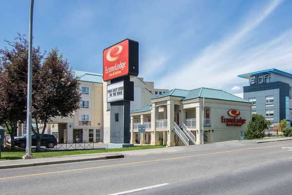 Exterior view - Econo Lodge Inn & Suites University Calgary