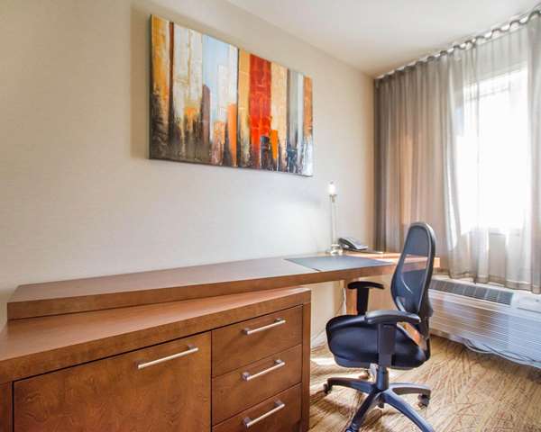  - Comfort Inn Mont Laurier