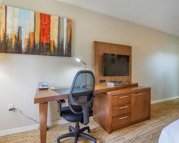  - Comfort Inn Mont Laurier