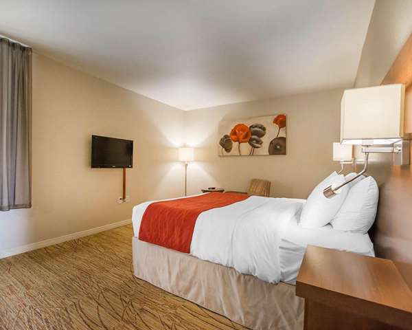  - Comfort Inn Mont Laurier