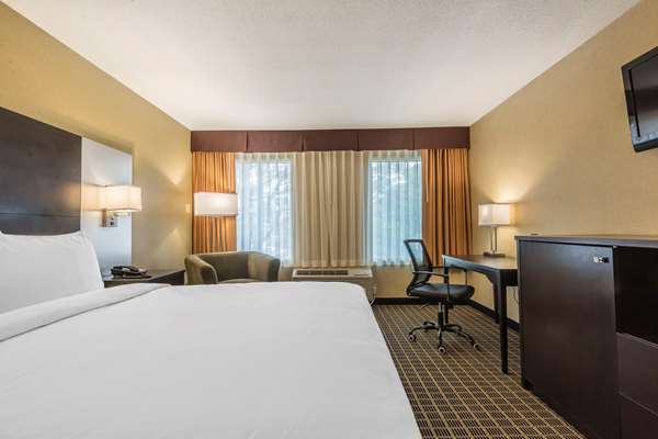  - Quality Inn & Suites Downtown Windsor
